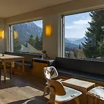Valbella-lenzerheide Youth Хостел