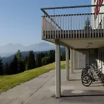 بيت شباب Valbella-lenzerheide Youth فالبيلا